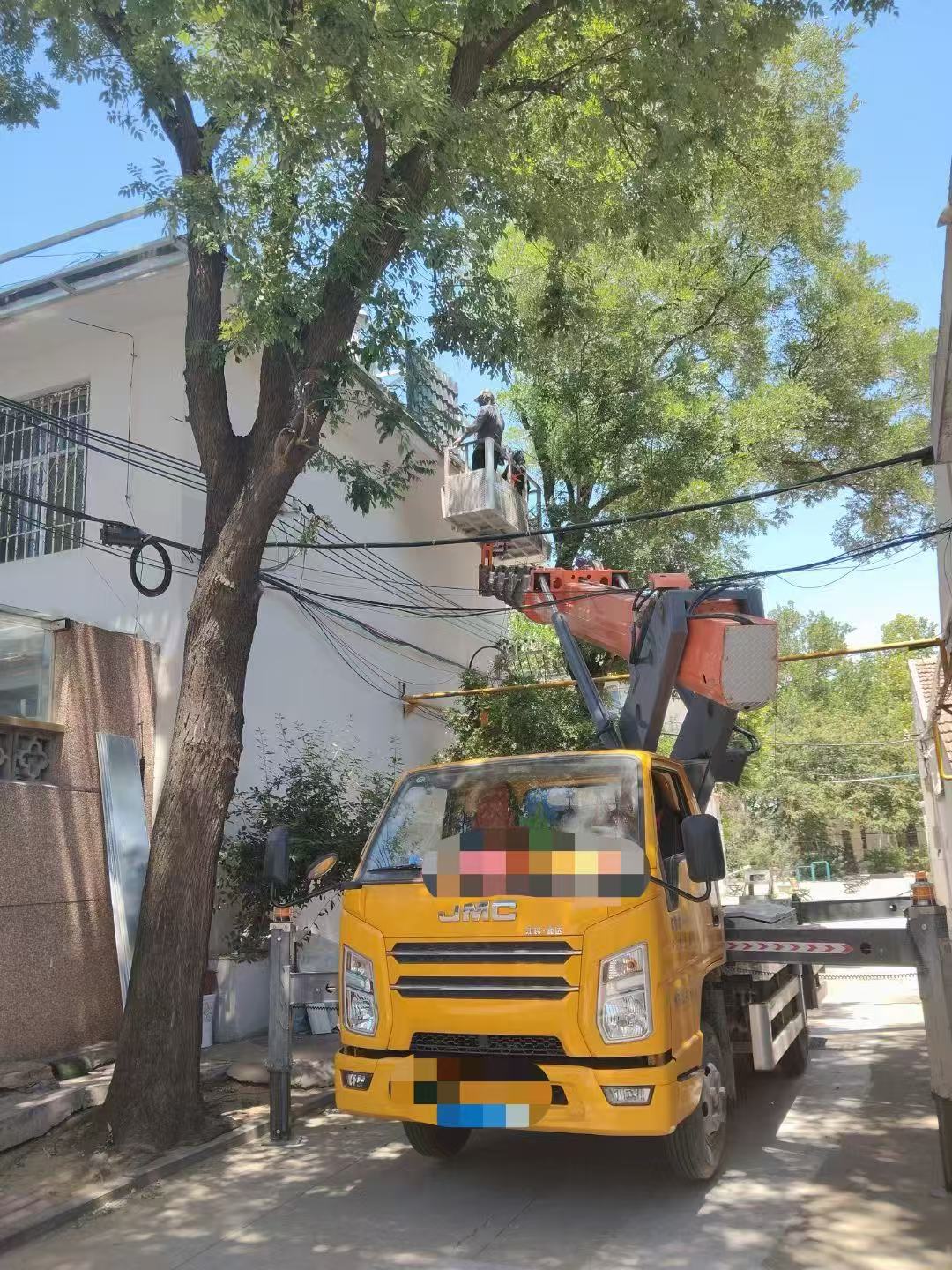 荔城区高空作业车能吊装重物吗？最大承载多少公斤？